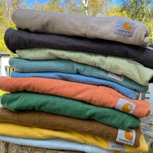Carhartt Short Sleeve Tees - Lot Of 10
8 XL Loose Fit
1 XL Original Fit
1 2 XL